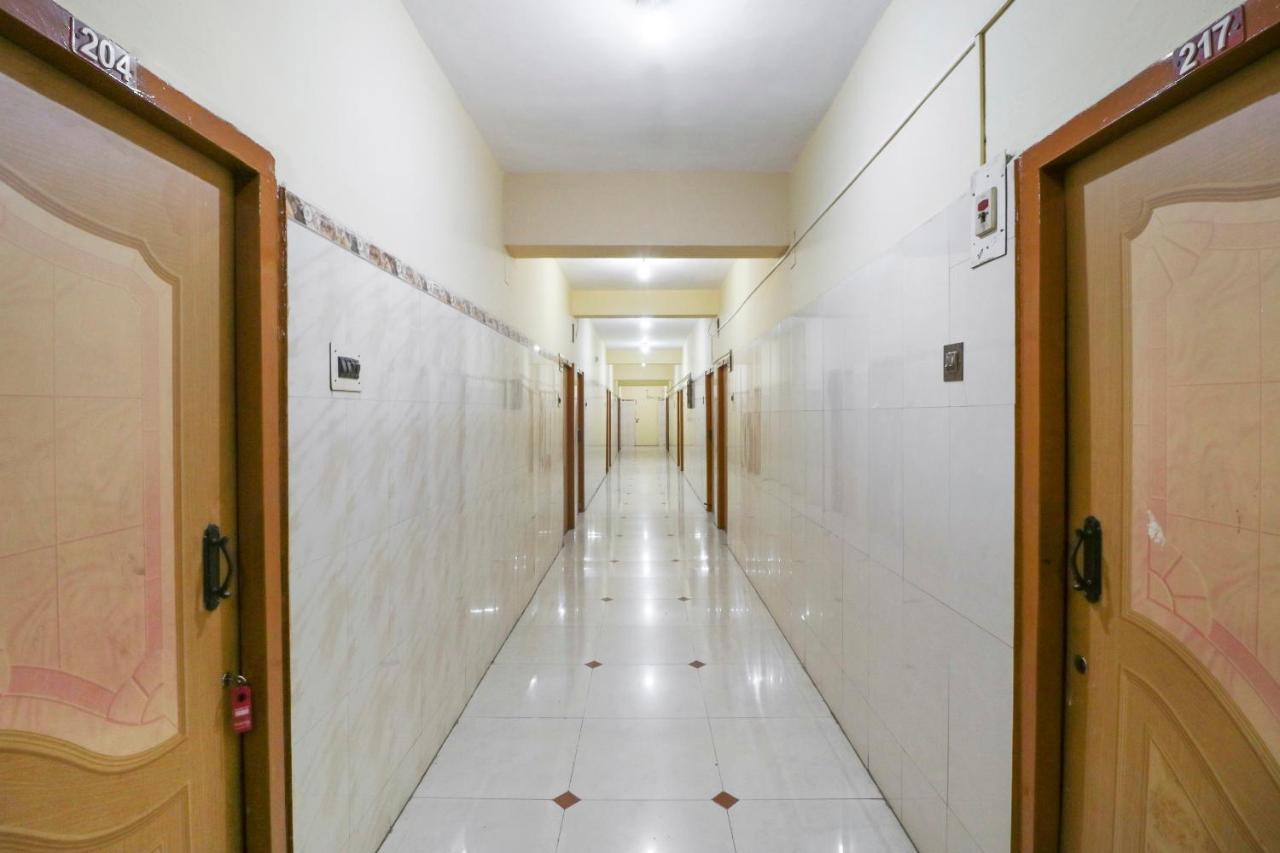 Oyo 45895 Hotel Blue Nile Chennai Exteriör bild