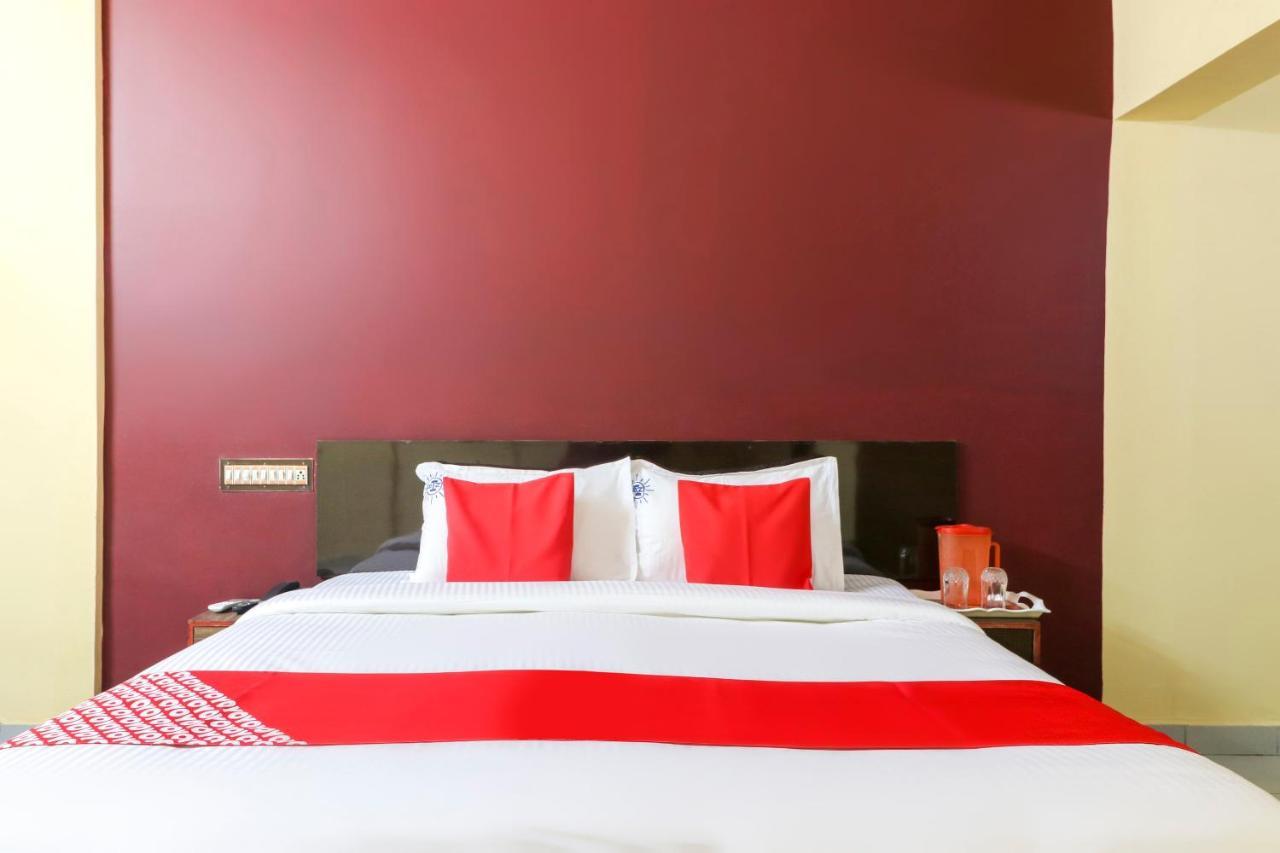 Oyo 45895 Hotel Blue Nile Chennai Exteriör bild
