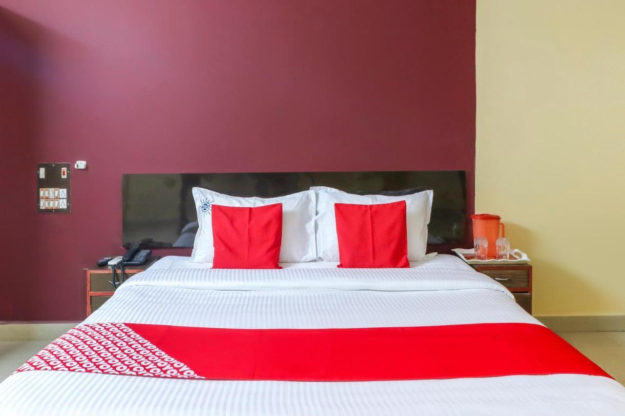 Oyo 45895 Hotel Blue Nile Chennai Exteriör bild